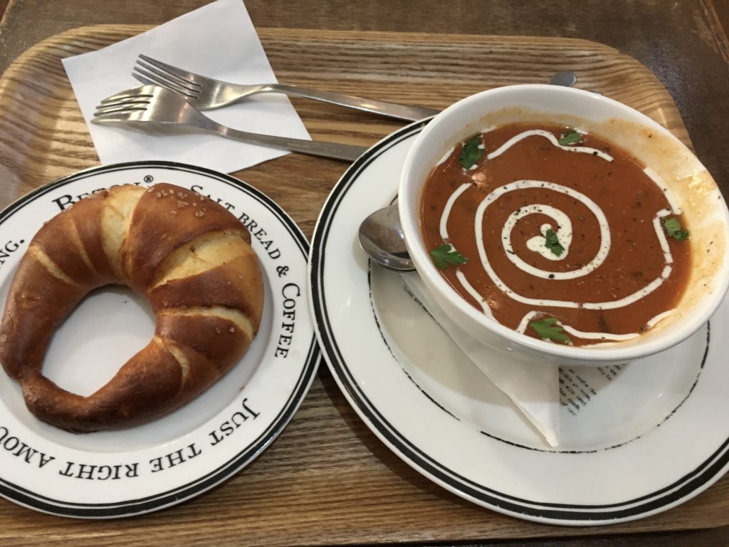 BETONの塩パンとスープ