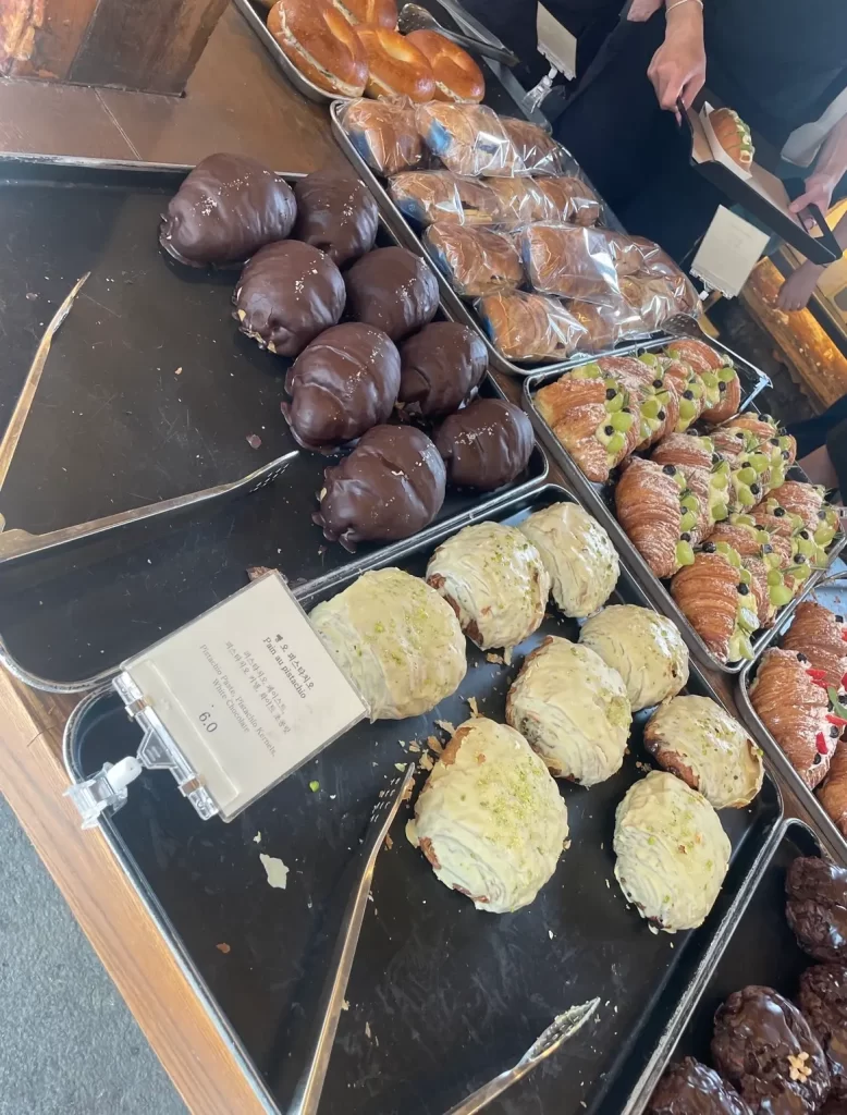 onion 韓国 メニュー パン 昼